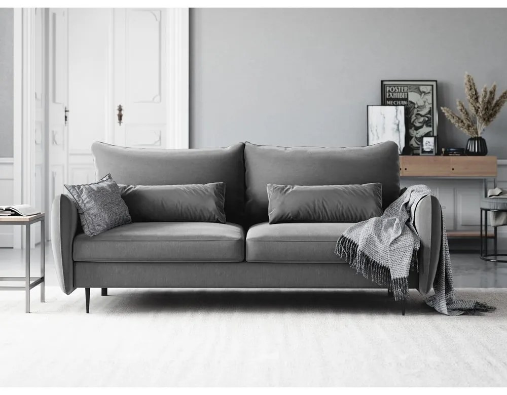 Jasnoszara sofa rozkładana ze schowkiem Cosmopolitan Design Vermont