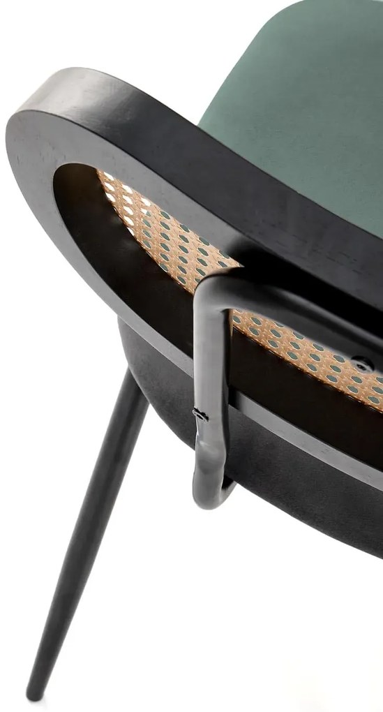 Zielone krzesło z rattanem w stylu boho D9-D45