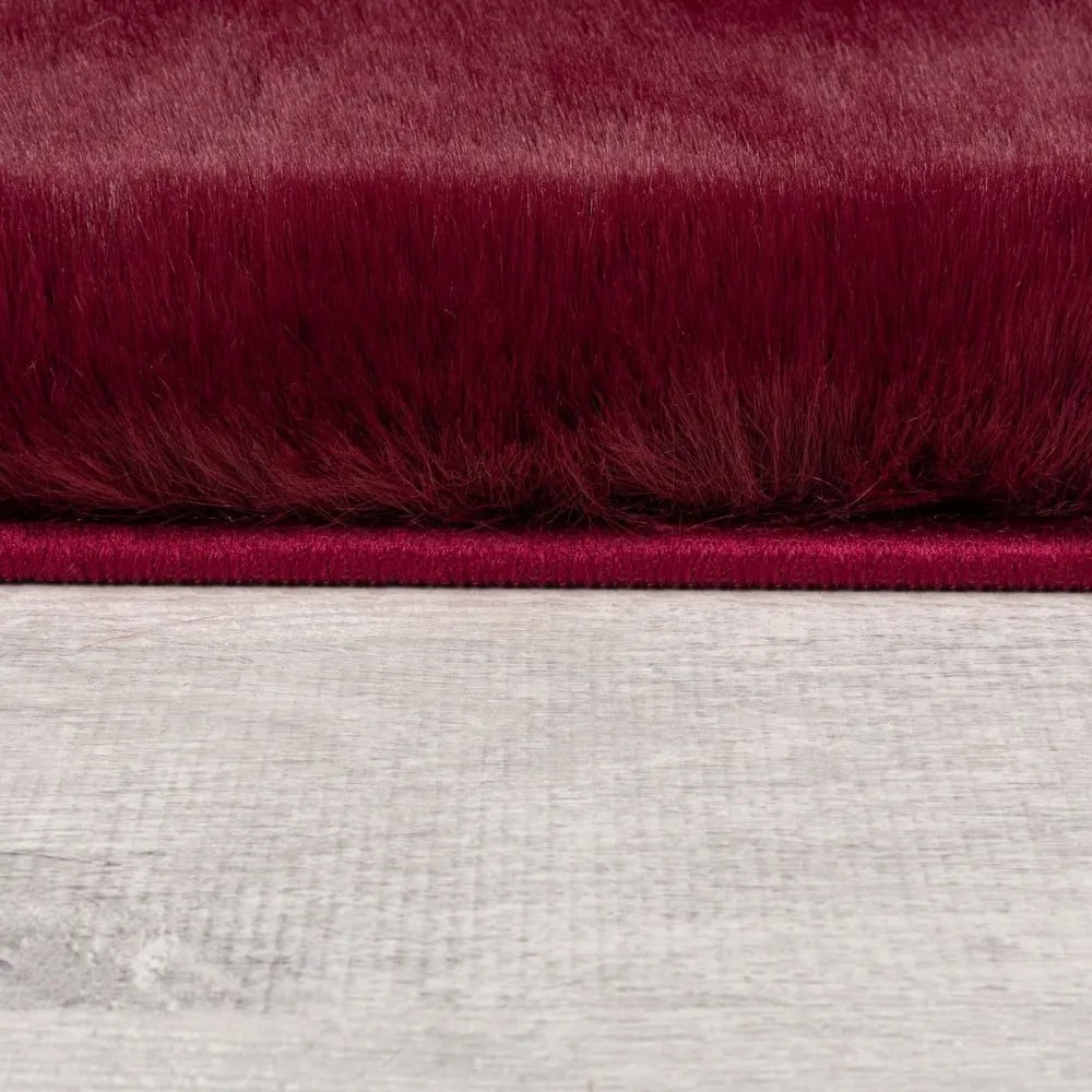 Bordowa syntetyczna skóra 200x290 cm Ivy Luxury Fur – Flair Rugs
