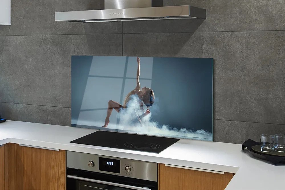 Szklany Panel Kobieta Tańcząca w Dymie