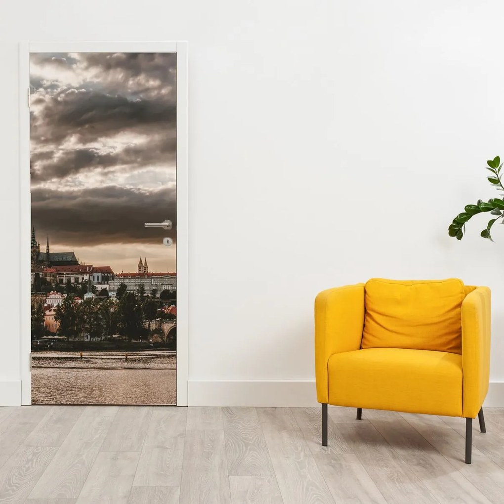 Fototapeta na drzwiach - Pochmurna Praga (95x205cm)