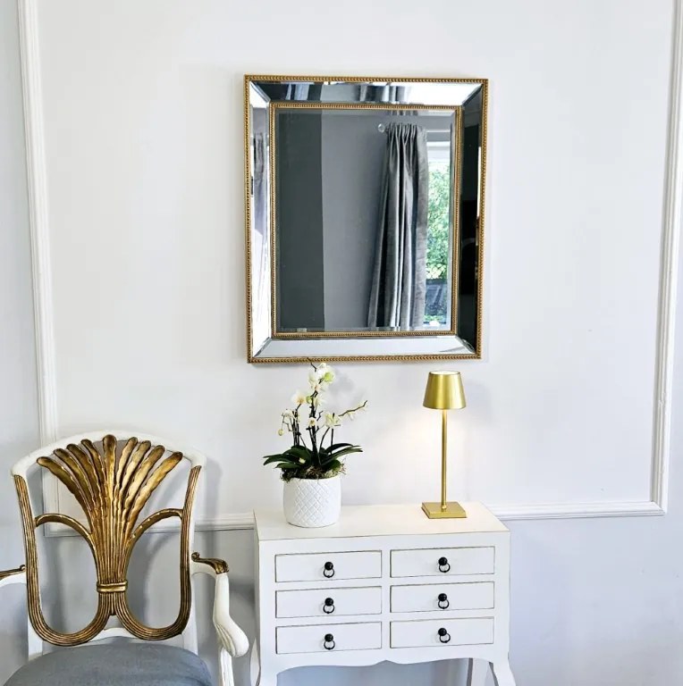 Lustro w lustrzanej ramie, kolor złoty, 64x74cm