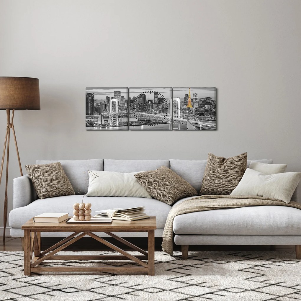 Obraz - Duże miasto z żółtą wieżą (z zegarem) (90x30 cm)