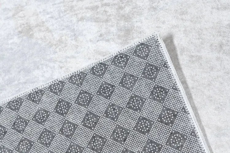 Jasnoszary dziecięcy dywan ze słonikiem N7-C40