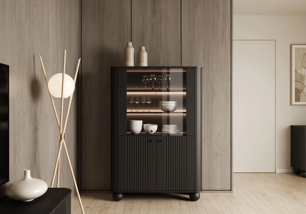 Witryna Vesper 103 cm czterodrzwiowa - czarny / czarne uchwyty / nogi kule