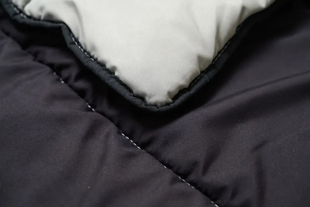 Całoroczna pikowana kołdra 140x200 cm z włókna pustego, czarna