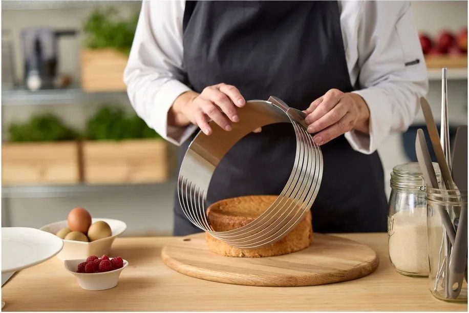 Obręcz do krojenia tortu ze stali nierdzewnej – Blomsterbergs