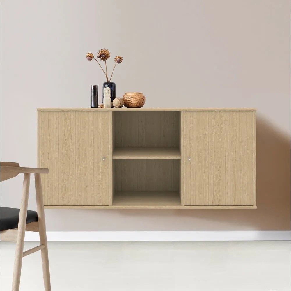 Niska komoda wisząca w dekorze dębu 133x61 cm Mistral – Hammel Furniture