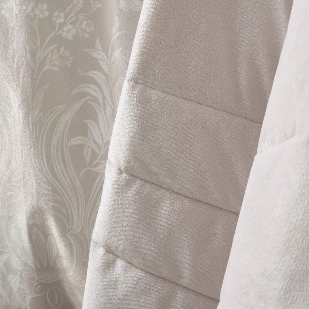 Kremowa aksamitna narzuta pikowana 220x230 cm Bridgerton Regal Velvet – Catherine Lansfield
