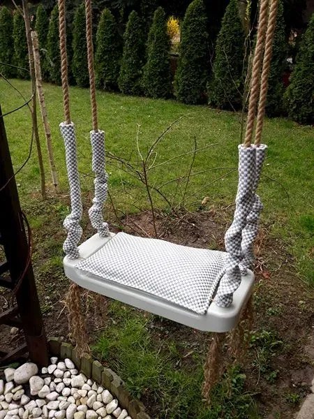 Szara huśtawka dla dziecka B8-F43