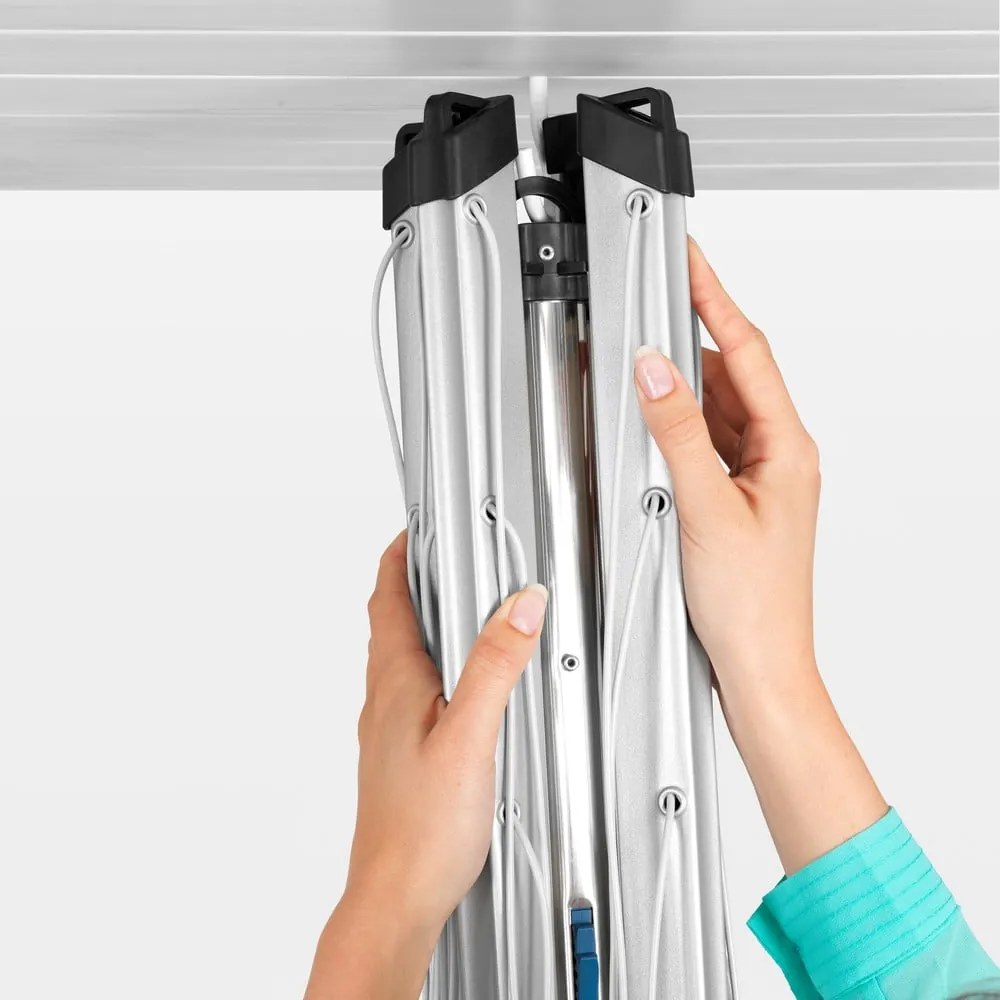 Ogrodowa suszarka na pranie w kolorze srebra 30 m Essential – Brabantia