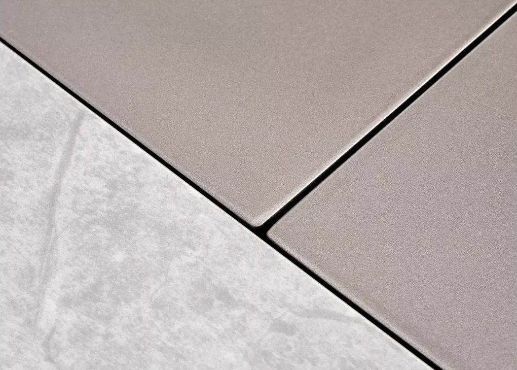 Stół Valentina rozkładany 160–220 cm – ceramiczny blat szary marmur, złote detale, podstawa V, elegancki stół glamour do salonu