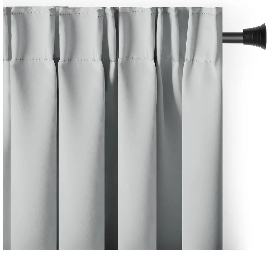 Jasnoszara zaciemniająca zasłona termiczna 140x270 cm Pleat – Restilo
