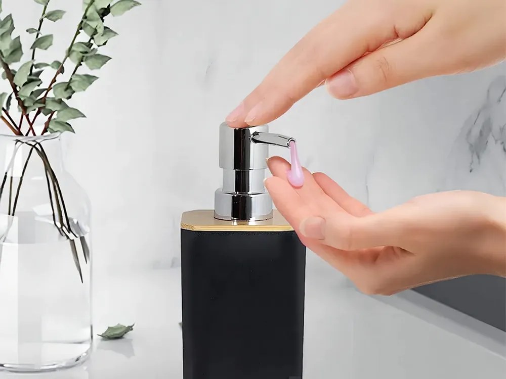 Plastowy zestaw łazienkowy BATHINO 6 sztuk - różne kolory Kolor: Biały