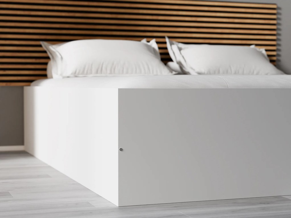 Łóżko BELLA 140 x 200 cm, białe Stelaż: Ze stelażem listwowym elastycznym, Materac: Materac Somnia 18 cm