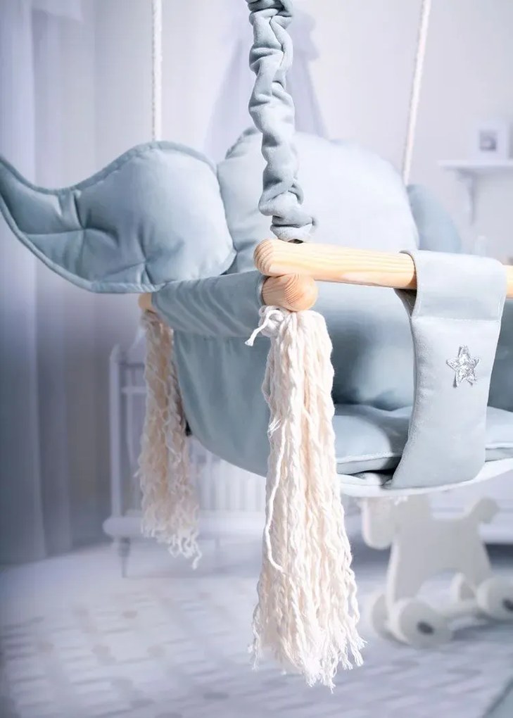 Szara huśtawka dziecięca ze skrzydłami P9-C32