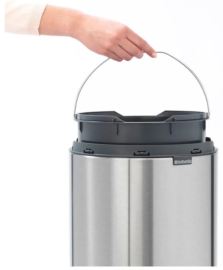 Stalowy kosz na śmieci otwierany na dotyk w kolorze matowego srebra 30 l Touch Bin – Brabantia