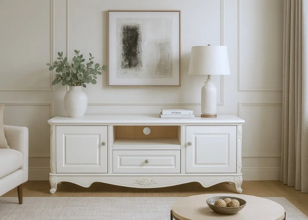 Stylowa szafka pod telewizor Anastasia, w kolorze ecru, wymiary 160x60 cm. Szafka rtv ma cokół z motywem róży, ornamentowe gałki. Francuski styl, kolekcja La Perle.