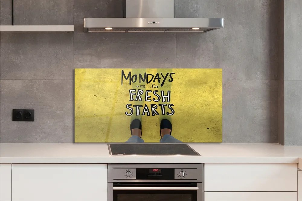 Szklany Panel Napis na Żółtym Tle i Nogi