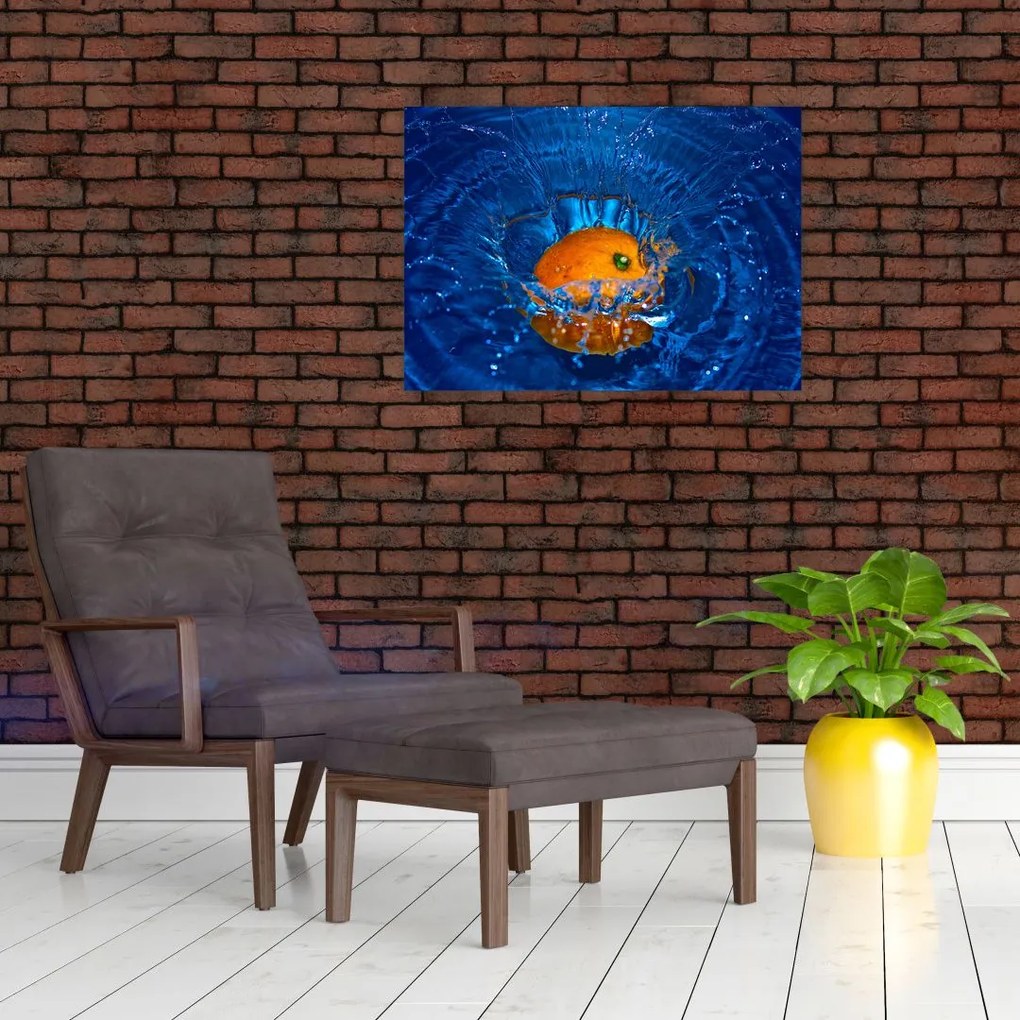 Obraz na szkle - pomarańcza w wodzie (70x50 cm)