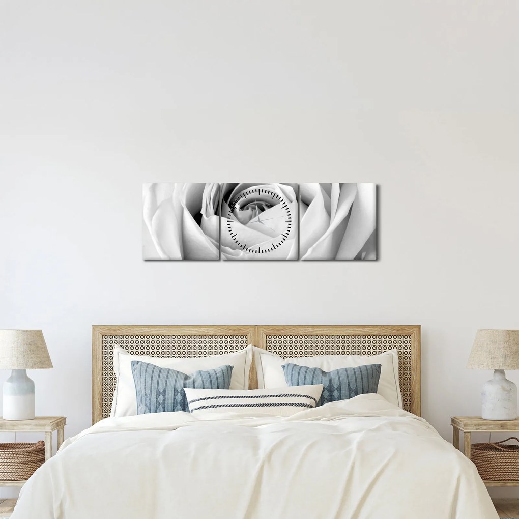 Obraz - Detal kwiatu róży (z zegarem) (90x30 cm)