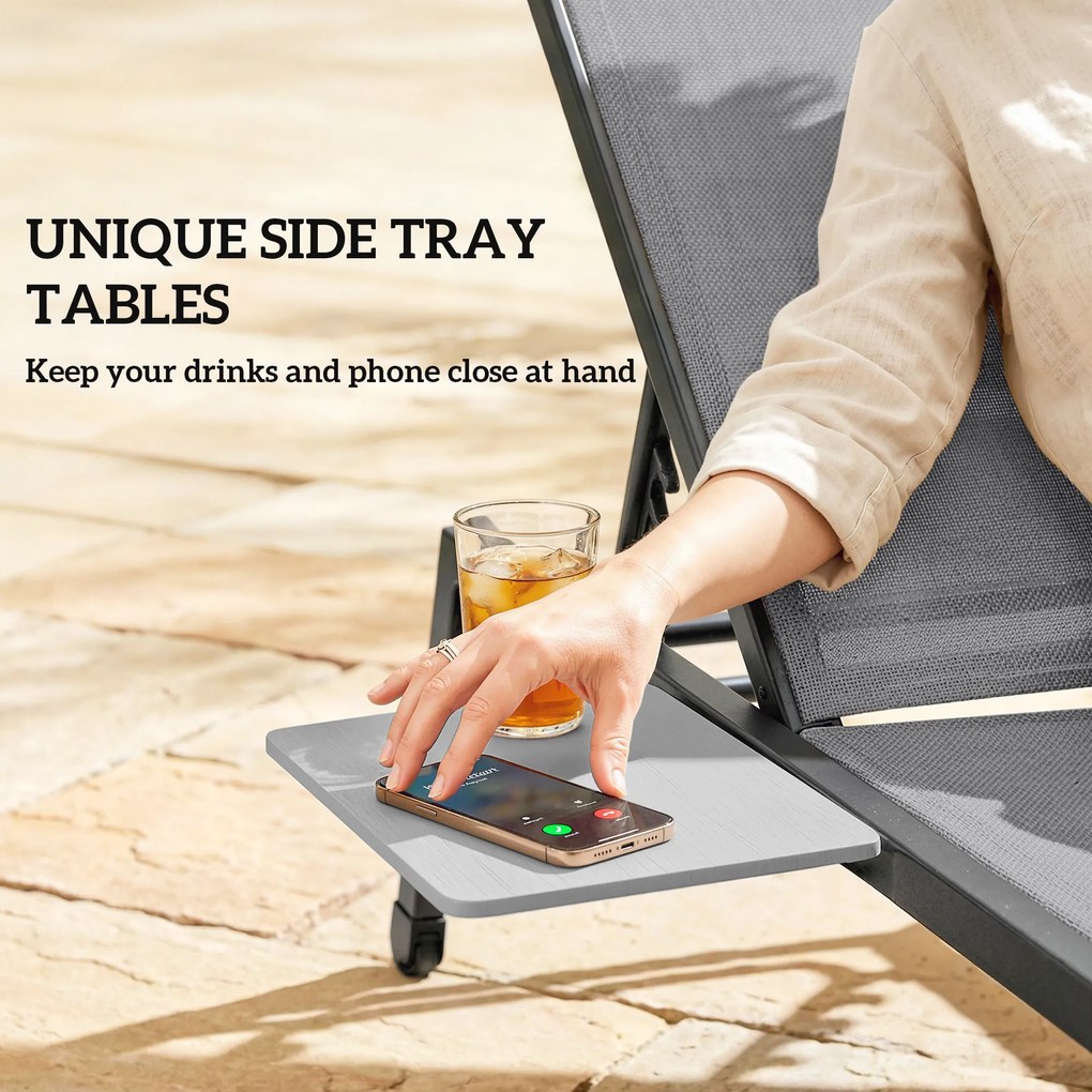 Outsunny Zestaw 2 Leżaków Ogrodowych z 5-stopniowo Regulowanym Oparciem, Bocznym Stolikiem, Kółkami, Antypoślizgowe Nogi Szary | Aosom PL