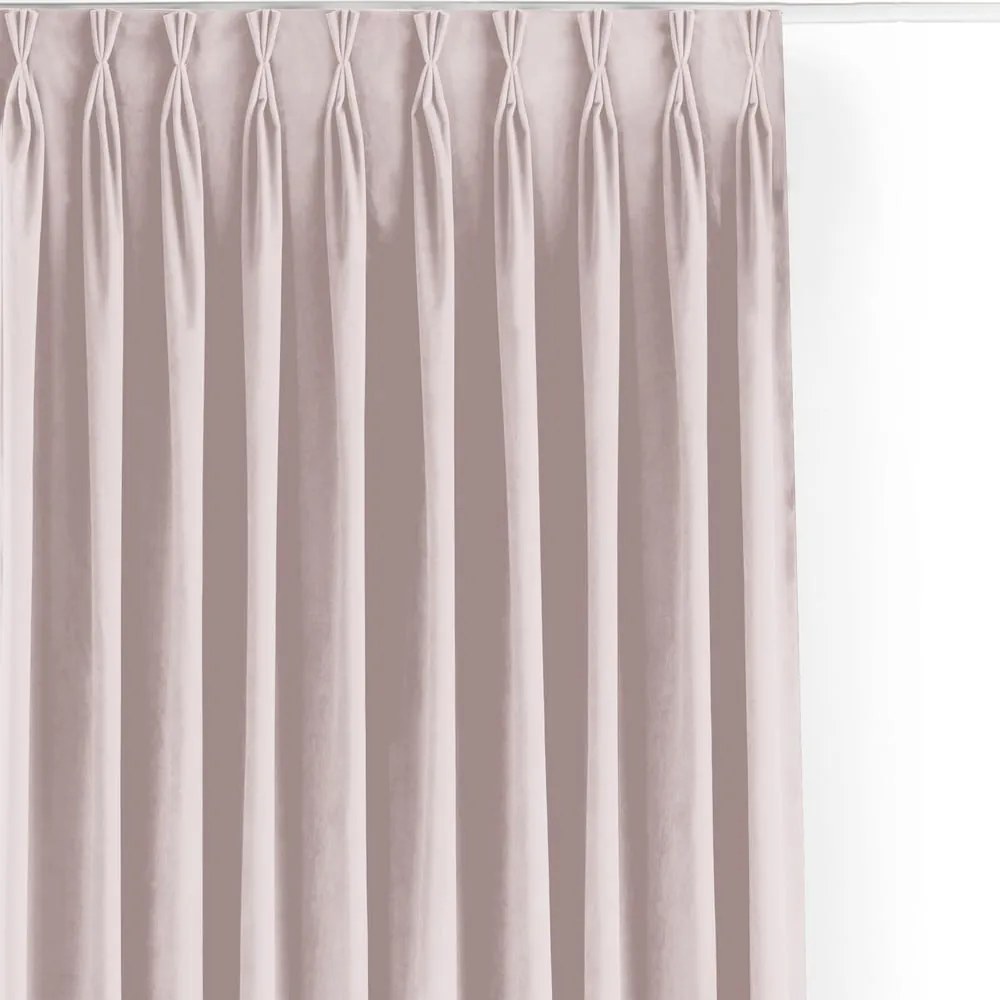 Jasnoróżowa aksamitna zasłona częściowo zaciemniająca (dimout) 140x270 cm Velto – Filumi