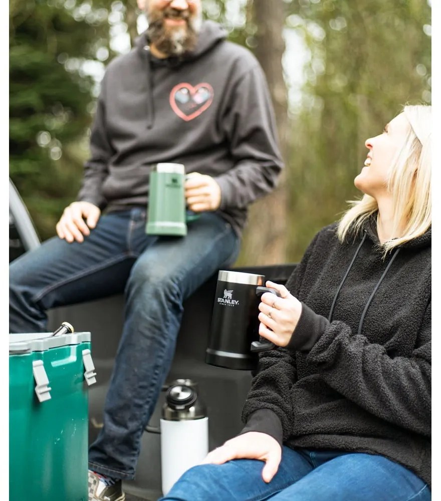 Czarny kubek termiczny ze stali nierdzewnej 700 ml The Big Grip Beer Stein Black – Stanley