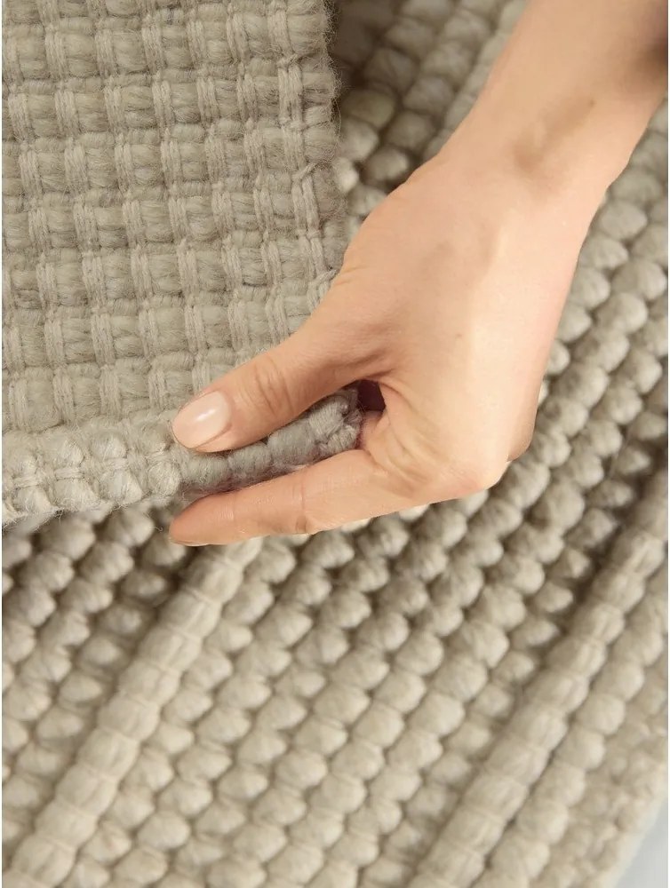 Kremowy wełniany dywan tkany ręcznie 80x150 cm Camden Parker – Ted Baker