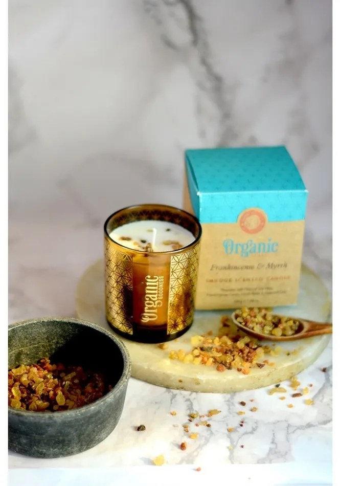 Organiczna świeca kadzidlana Frankincense &Myrrh 200 g w szklanym pojemniku ze złotą folią