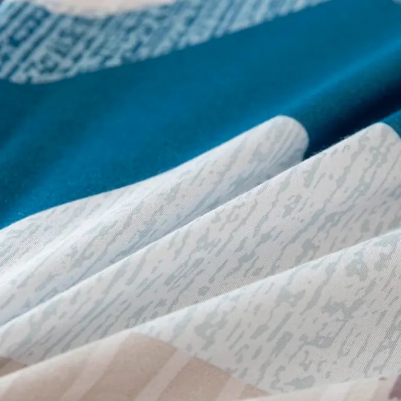 PrzytulneMieszkanie.pl PrzytulneMieszkanie.pl Pościel z mikrofibry CHEVRONIX niebiesko-fioletowe Rozmiar pościeli: 2 szt 70 x 80 cm | 160 x 200 cm