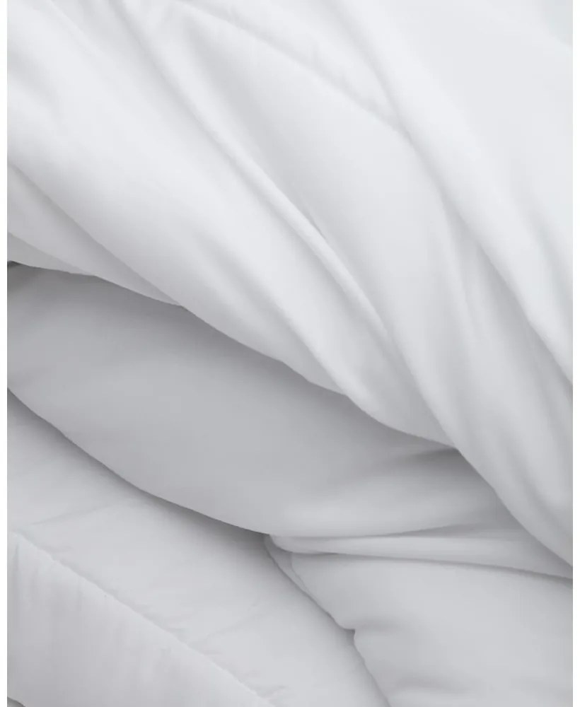 Kołdra całoroczna 220x220 cm Mistral – Kave Home