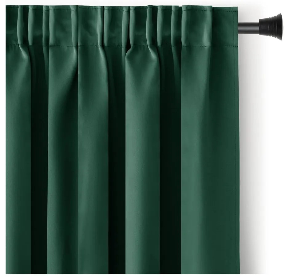 Ciemnozielona zaciemniająca zasłona termiczna 140x245 cm Pleat – Restilo