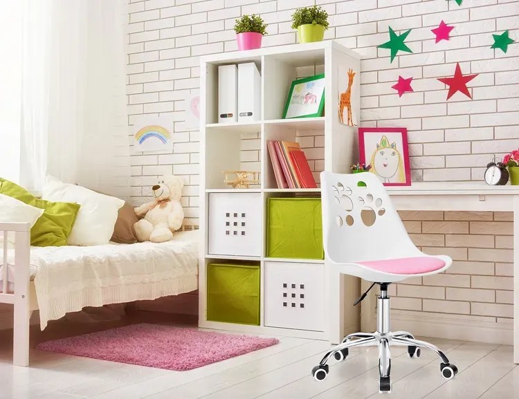 Biały fotel dziecięcy z różową poduszką N3-T32