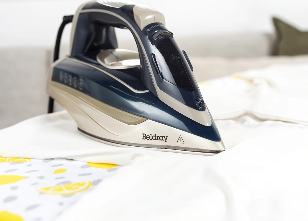 Żelazko parowe 3200 W Beldray, 200 g/min