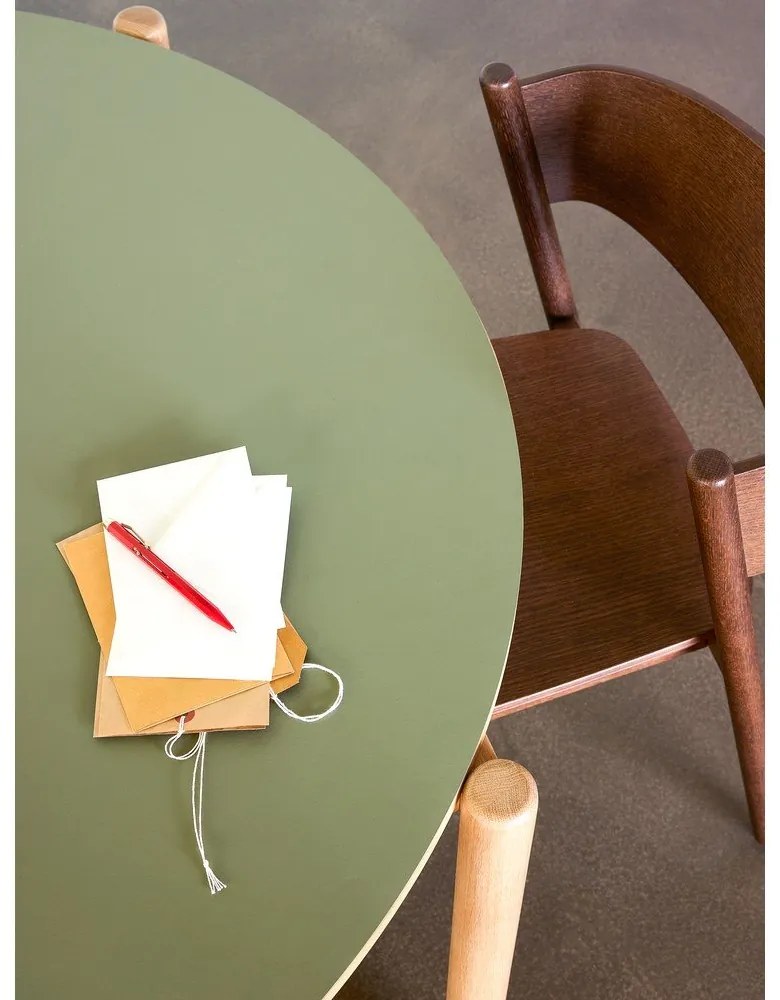 Okrągły stół z litego drewna dębowego ø 115 cm Oblique – Hübsch