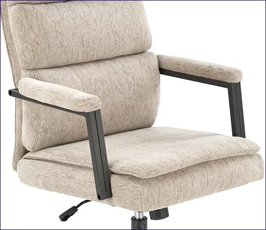 Beżowy tapicerowany fotel biurowy F0-H31