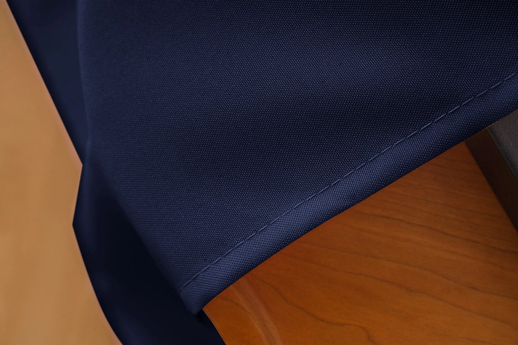 Ciemnoniebieska zasłona OXFORD LIGHT 140x250 cm Zawieszanie: Metalowe pierścienie
