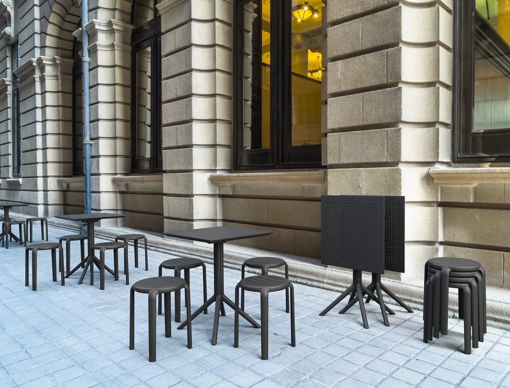 Plastikowy taboret do domu i kawiarni Tom Bar 45