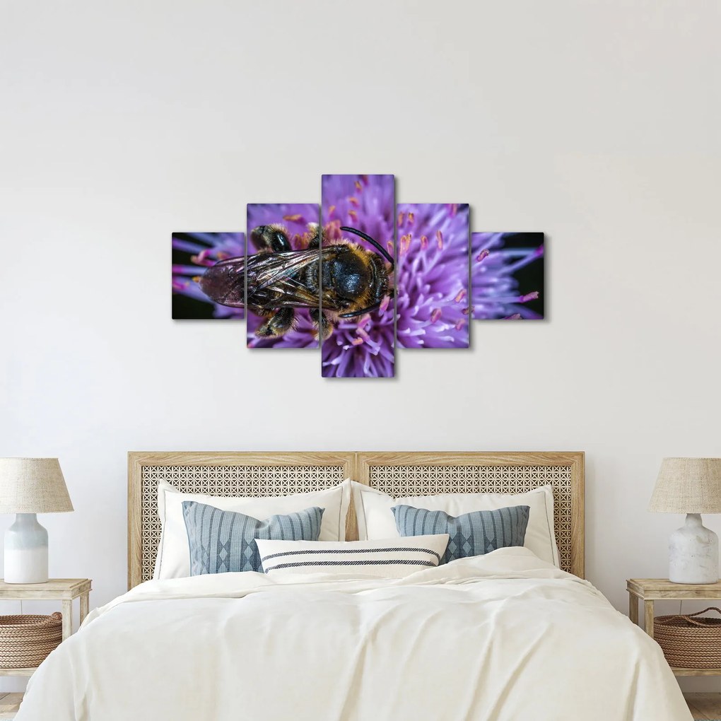 Obraz pszczoły na kwiatku (125x70 cm)