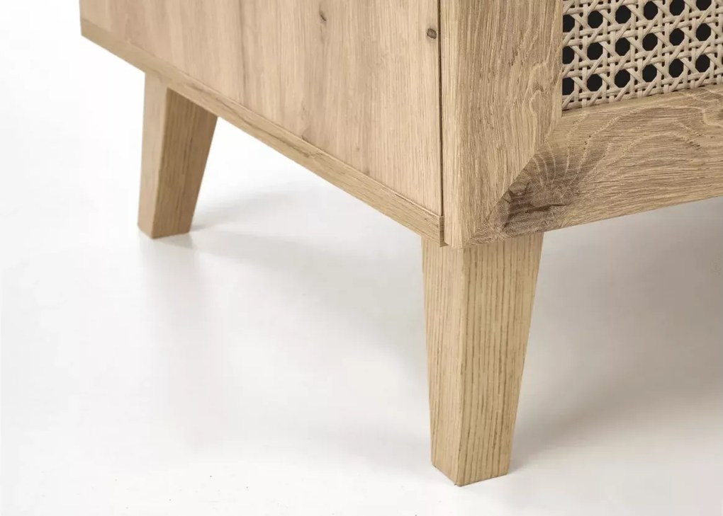 Designerska szafa CALVIRO S-1 w naturalnym odcieniu dąb artisan – idealna do wnętrz w stylu loft, boho i skandynawskim