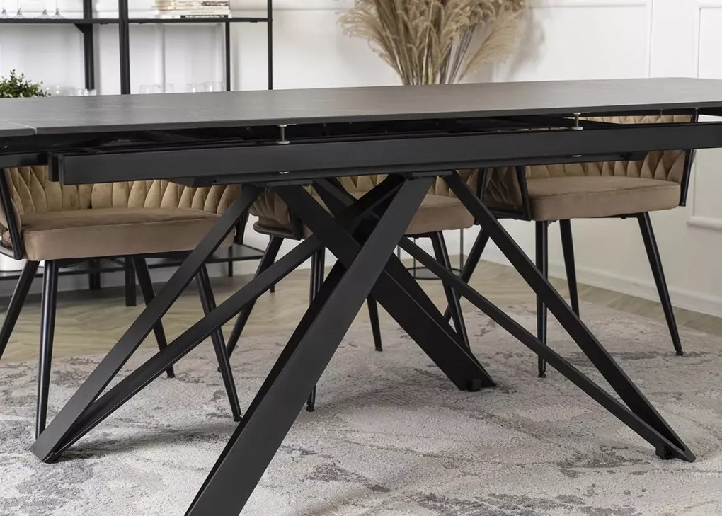 Prostokątny stół rozkładany Meru 160-240 cm z czarnym ceramicznym blatem i metalowymi nogami do salonu