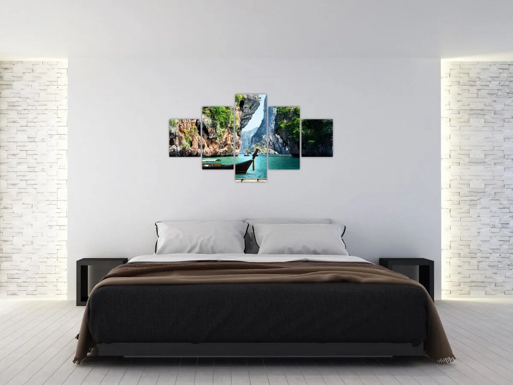 Obraz - Wodny śródziemnomorski krajobraz z łodzią (125x70 cm)