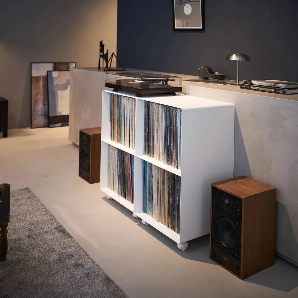 Biały metalowy regał na kółkach 40x73x38 cm Tower – YAMAZAKI