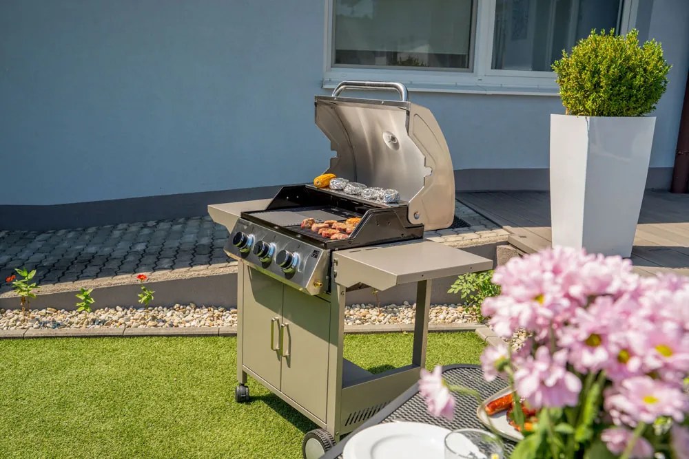 Grill gazowy OKLAHOMA BBQ, 4 palniki, z reduktorem, srebrny Penta CZ