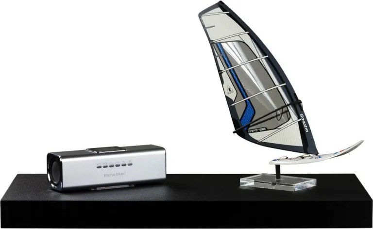 Półka ścienna STILISTA Volato czarna z połyskiem, 110 cm