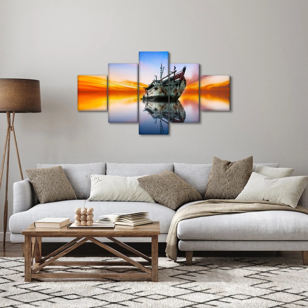 Obraz - Wschód słońca nad wrakiem łodzi (125x70 cm)