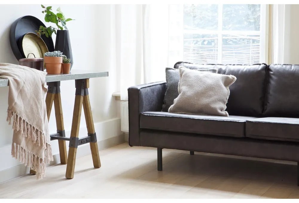 Czarna sofa z imitacji skóry 277 cm Rodeo – WOOOD