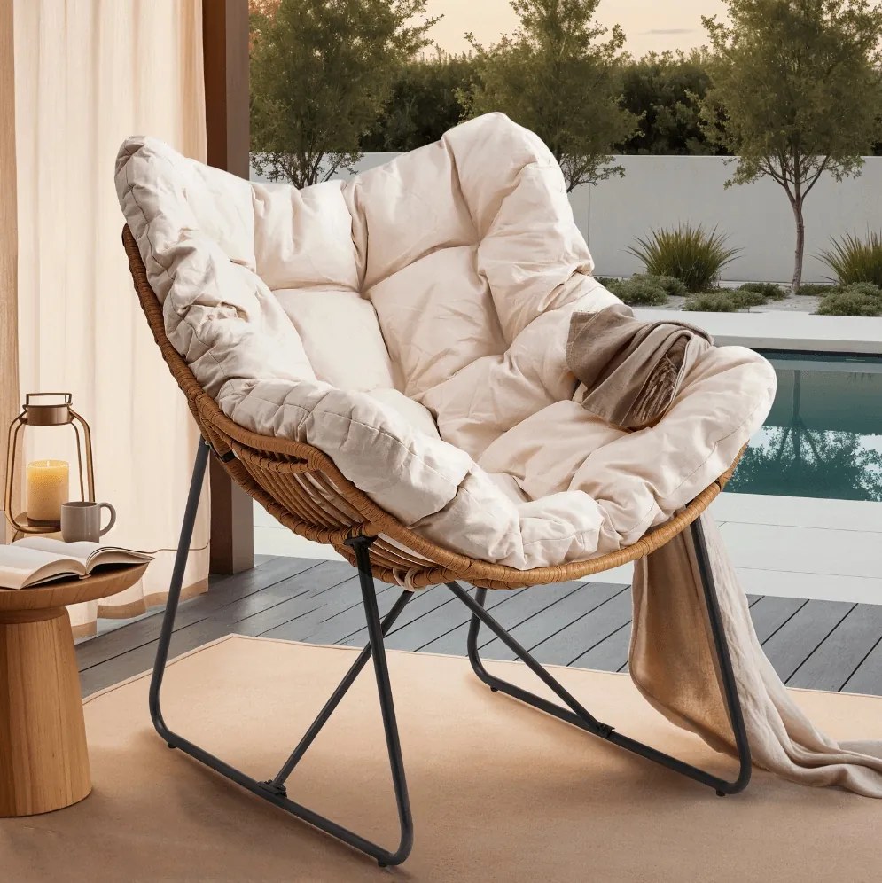 Fotel ogrodowy z poduchą Fin na płozach, beżowy