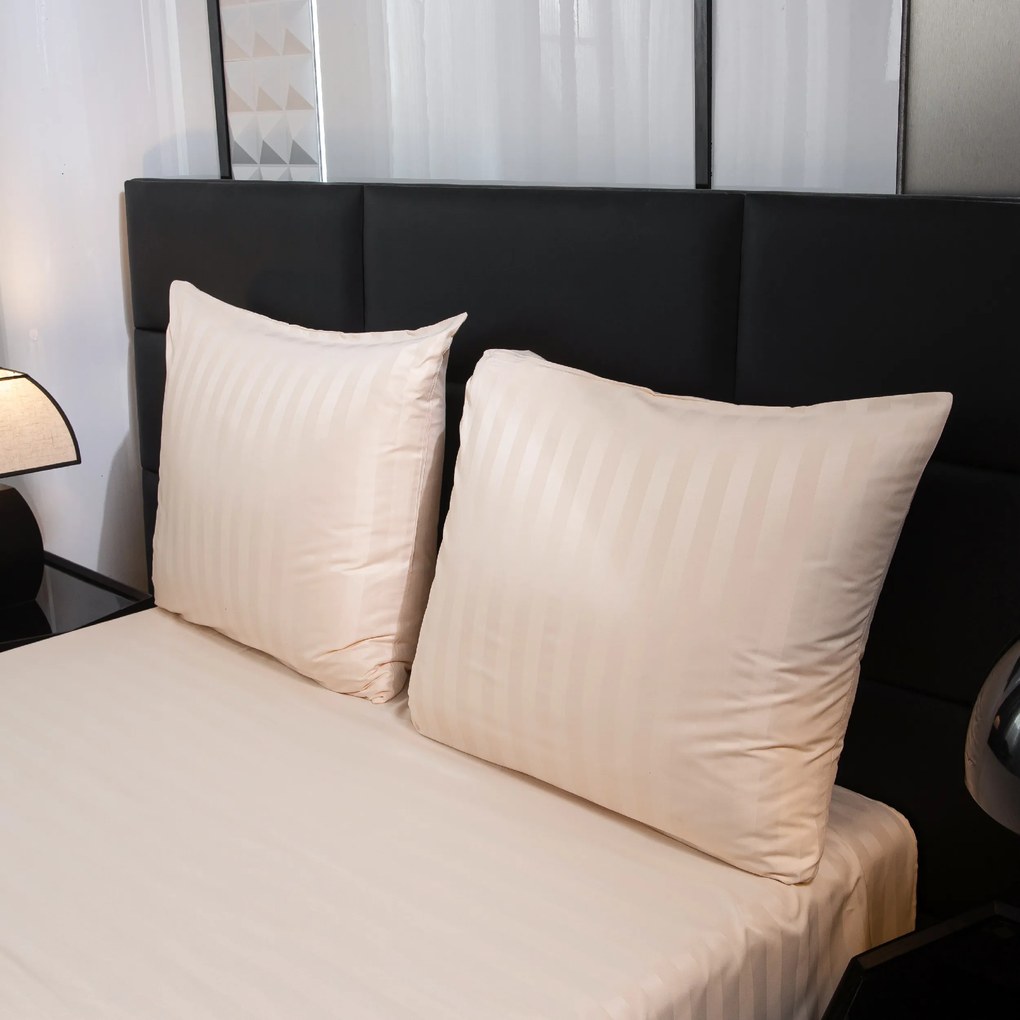 PrzytulneMieszkanie.pl PrzytulneMieszkanie.pl Hotelowa pościel z mikrowłókna JASMINE szampański - pasek 2 cm Rozmiar pościeli: 70 x 90 cm | 140 x 220 cm